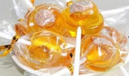 网红吃蜜瓜棒棒糖视频,甜蜜滋味引发网友热议